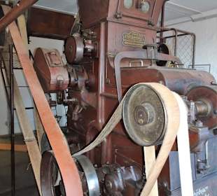 Transmissionen zum Antrieb der Maschinen