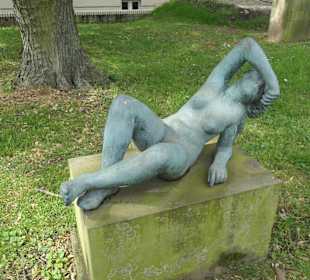 Unterwegs im Skulpturenpark von Magdeburg