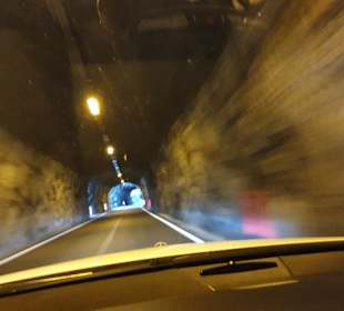 Nach Limone im Tunnelverkehr
