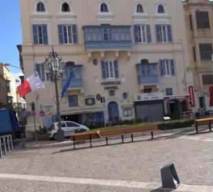 Castille Square