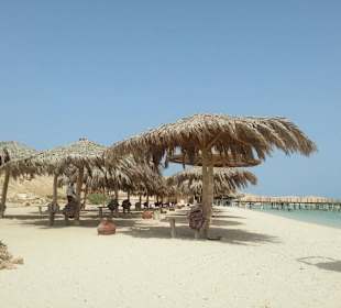 Essen am "karibischen" Strand 