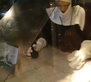 Puppen veranschaulichen das Leben auf dem Schiff