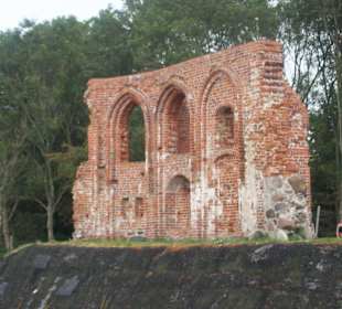  Ruine der Nikolai-Kirche