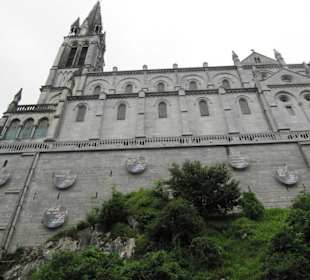 Aussenansicht der Kirche