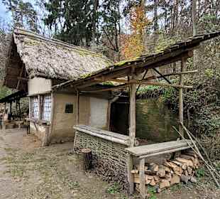 Glasofen & Versorgungshütte