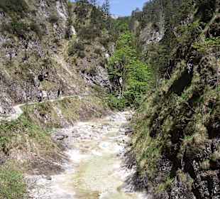 Wanderung durch die Klamm