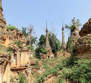Verwunschene Stupas