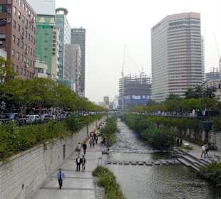 Zu Fuss nach Insadong