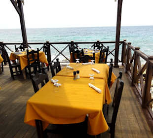 Blick auf die Terrasse des Perla del Mar