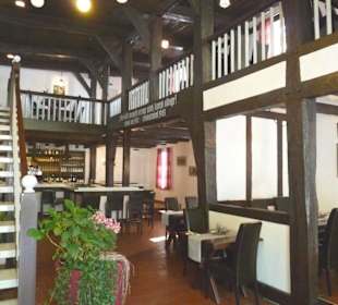 Fachwerke und Balken prägen das Innere!