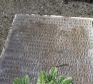 Gefallenen-Denkmal am Münsterplatz