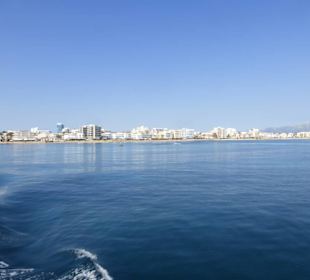 Blick auf Can Picafort vom Meer aus