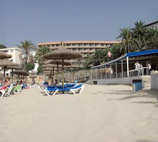 Anderer Teil vom Strand Richtung Strand-Bar