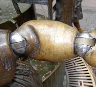 Ansichten vom Puppenbrunnen in Aachen