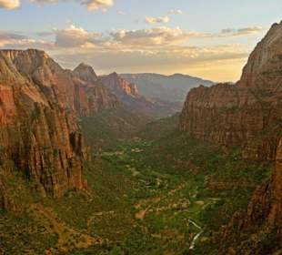 Zion Canyon von Angels Landing aus