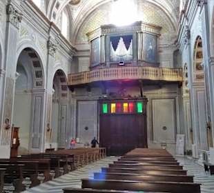 Blick in das Langschiff