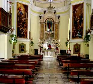 Eingangsbereich der Kirche in Pizzo