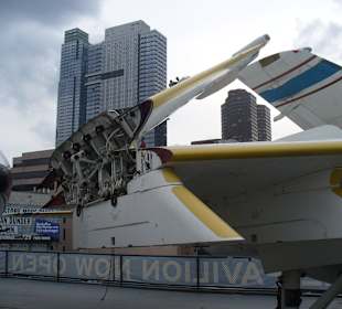 Auf der USS Intrepid