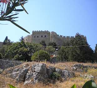 Die Akropolis vom Weg aus gesehen