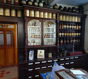 Alte Apotheke im Kapitänshaus des Museums