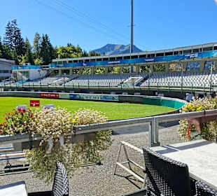 Tribühne Flugschanse