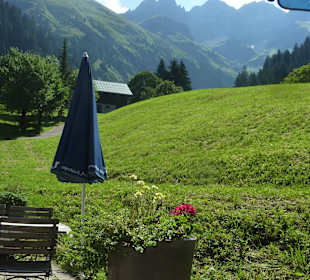 Beim Berggasthof Einödsbach im Stillachtal