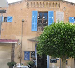 Ein schönes Strassencafe ein Ausflug dorthin lohnt