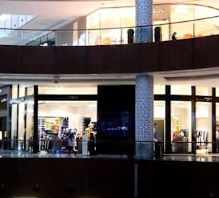 Geschäfte soweit das Auge reicht