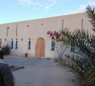 Auf Kamelen dem Sonnenuntergang entgegen