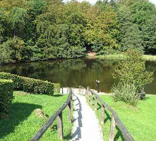 Externsteine-See und Weg dorthin