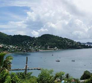 Aussicht auf eine superschöne Bucht