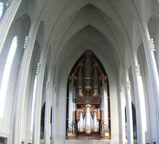 Hallgrimskirkja, Innenansicht Richtung Orgel