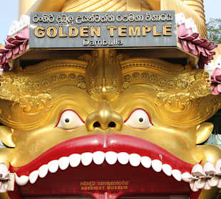 Eingang Höhlentempel Dambulla