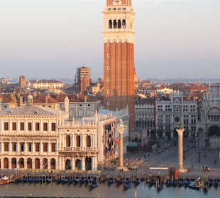 Fahrt durch Venedig