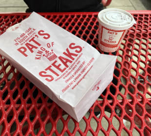 Pat's King of Steaks