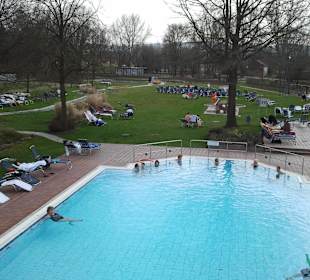 Therme mit Parkanlage
