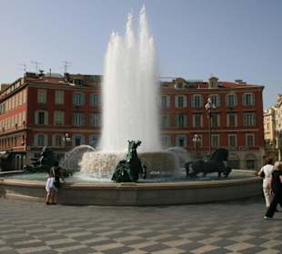 Springbrunnen Place Massena