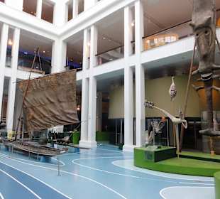 Die Halle des Übersee-Museums