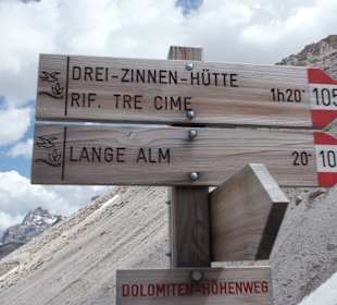Weg zur Drei Zinnen Hütte