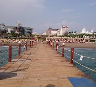 Strand Lara
