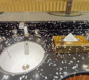 Bad mit Hermes Produkten