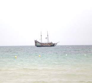 Piratenschiffe soweit das Auge reicht