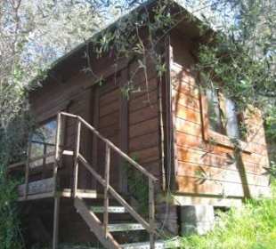 Holzhütte am Hang des Monte Baldo