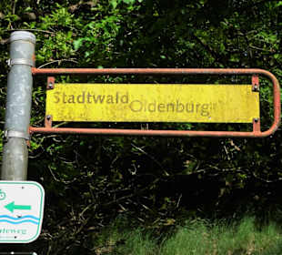 Hinweisschild zum Stadtwald Oldenburg