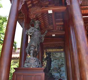 Long Son Pagoda Temple