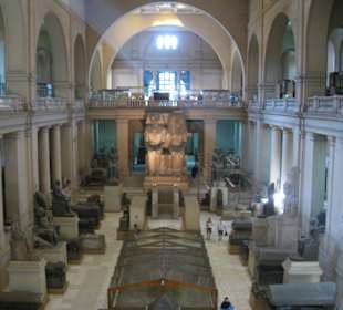 Haupthalle im Museum