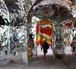 Grotte der Niki de Saint Phalle, Herrenhausen