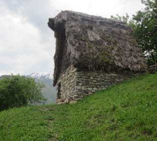 Archiologischer Stall in Stazzona