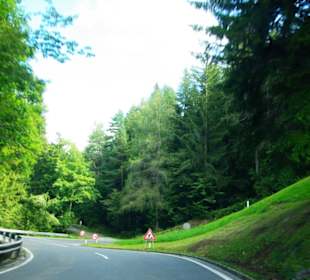 Hier die ersten Steilkurven