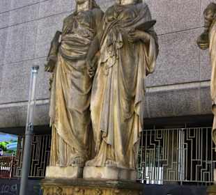 Zwei auf der rechten Seite